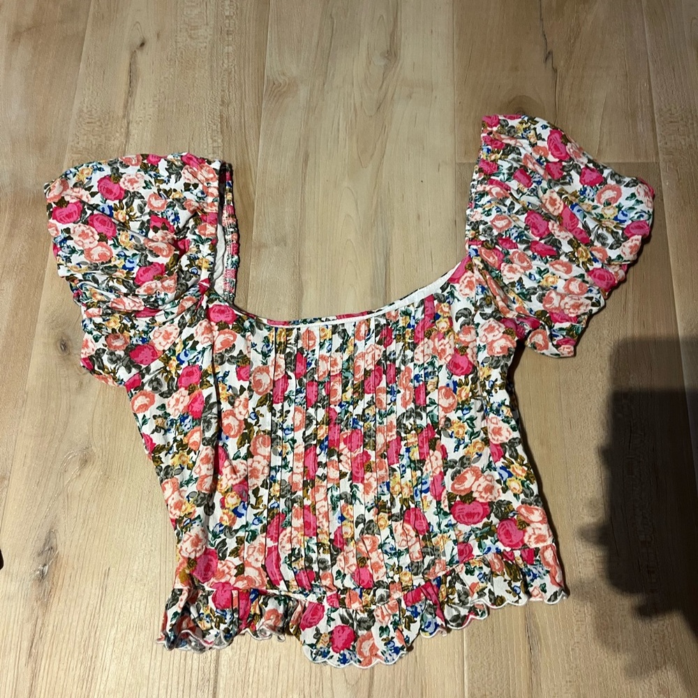 Olivaceous Pink Floral Smocked Puff Sleeve Crop Top